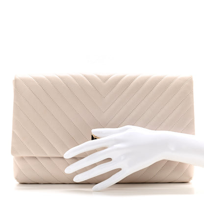 Chanel Aged Calfskin Chevron Quilted Reissue 2.55 Clutch Ivory 2 of 10