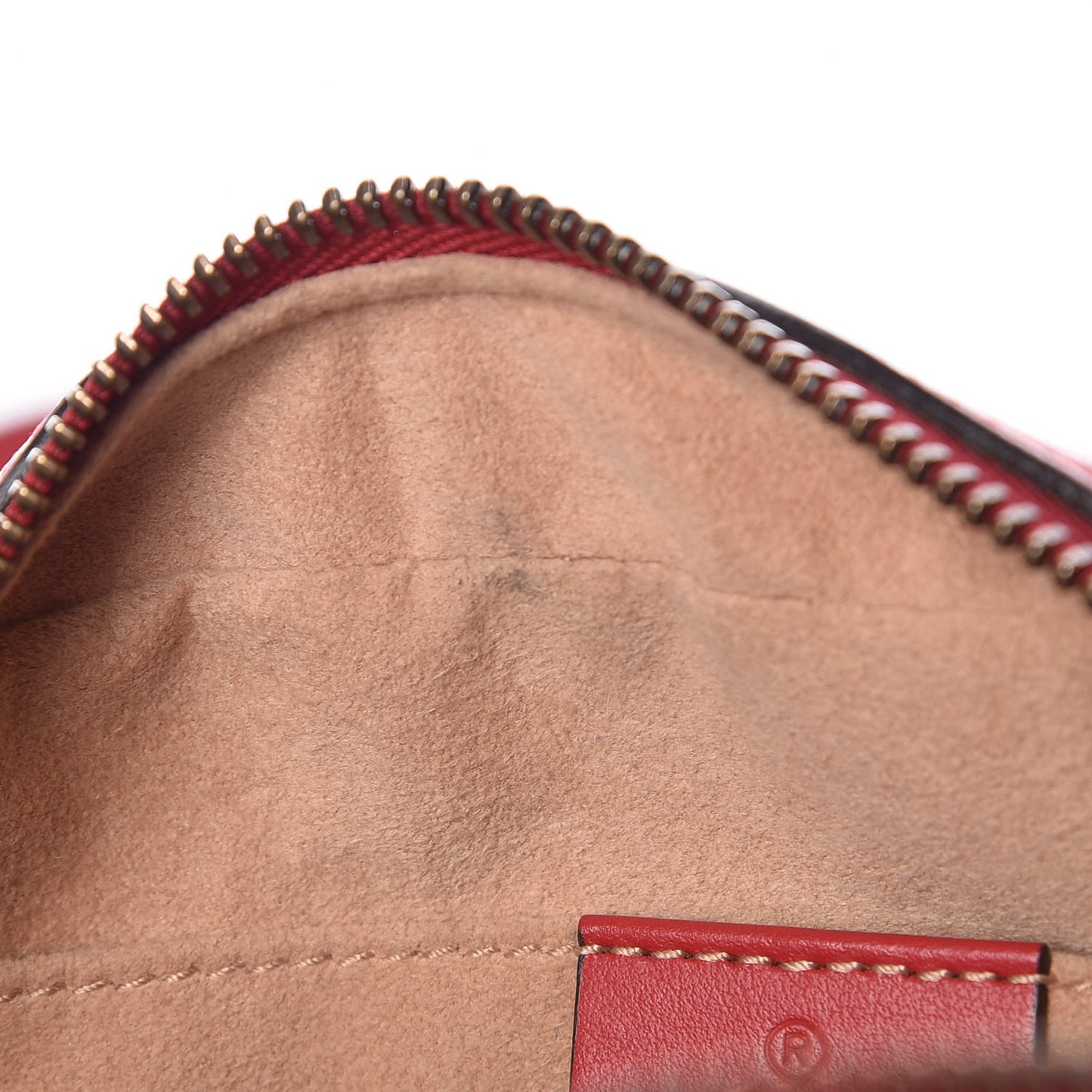 Calfskin Matelasse Mini GG Marmont Chain Shoulder Bag Hibiscus Red