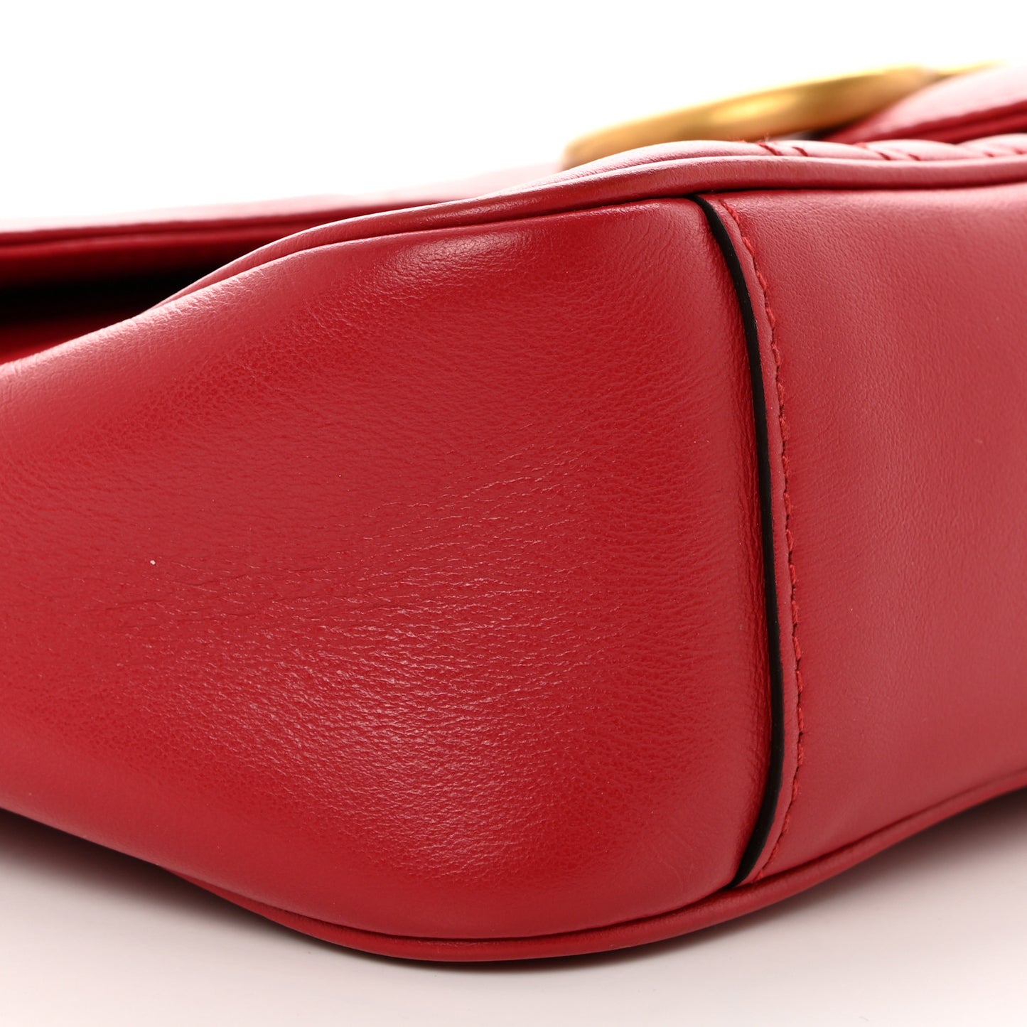 Calfskin Matelasse Small GG Marmont Shoulder Bag Hibiscus Red