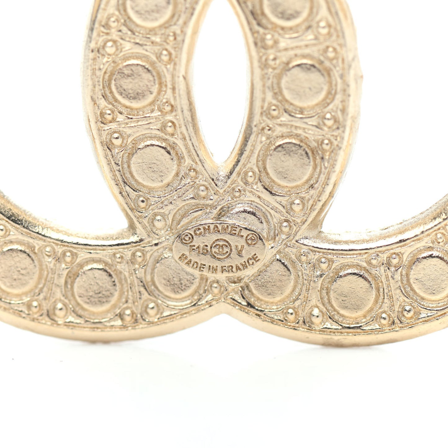 Metal Crystal Graduated Pearl CC Brooch Gold