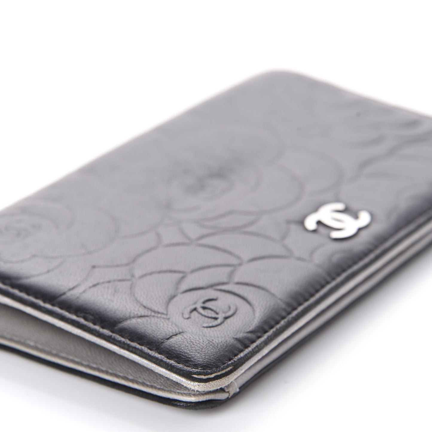 Lambskin Camellia Embossed Yen Wallet Black