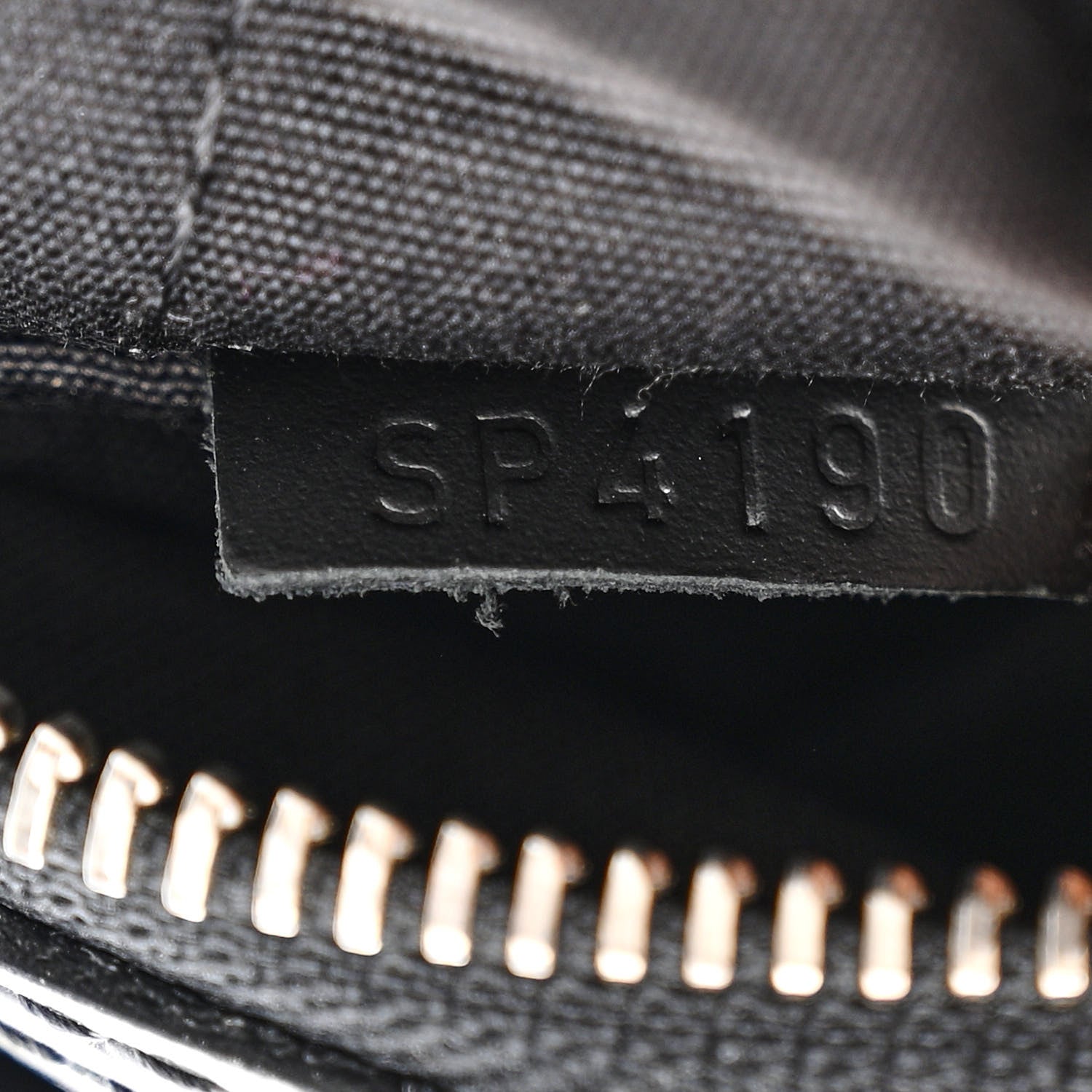 Louis Vuitton Epi Speedy 25 Black 6 of 12