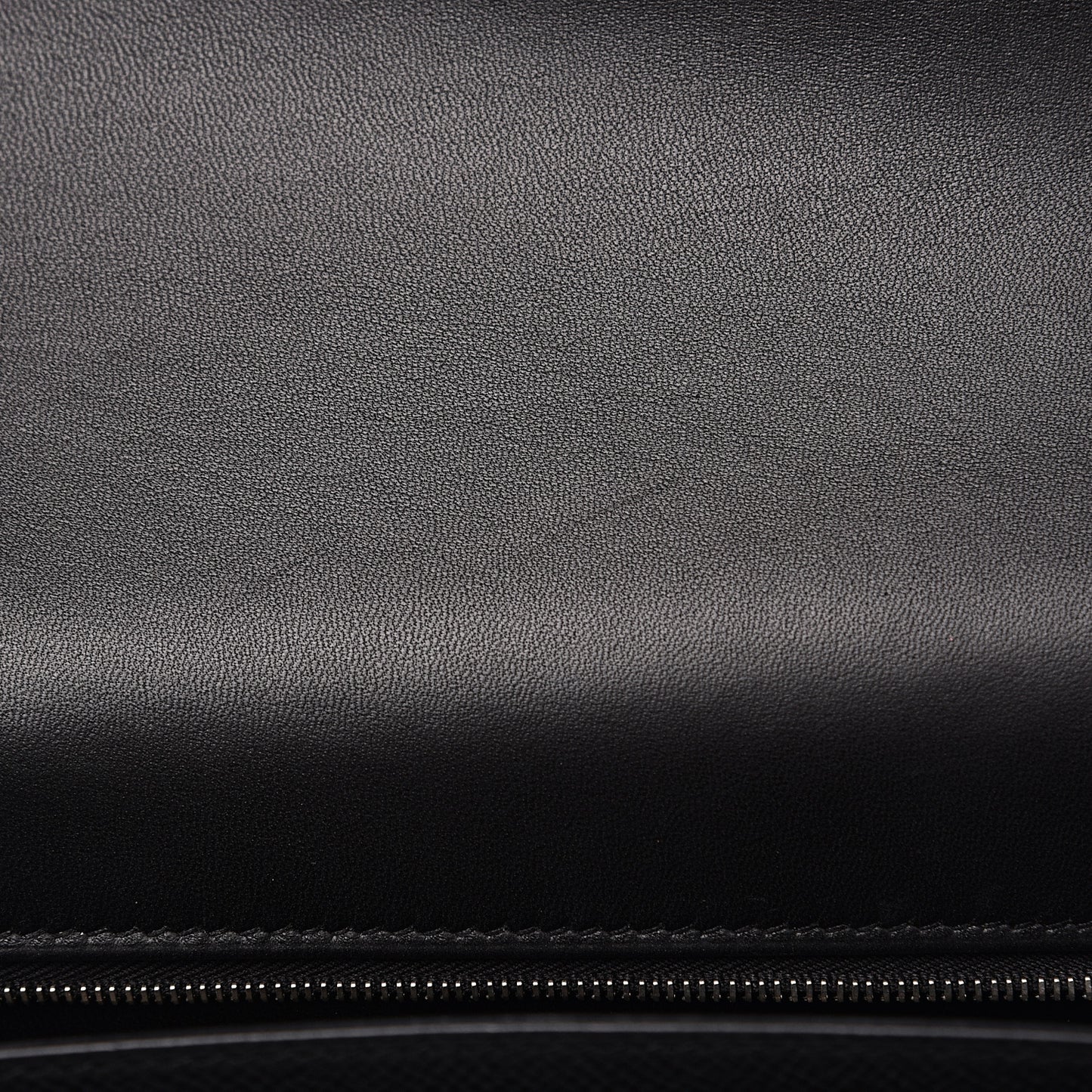 Epsom Constance 24 Black