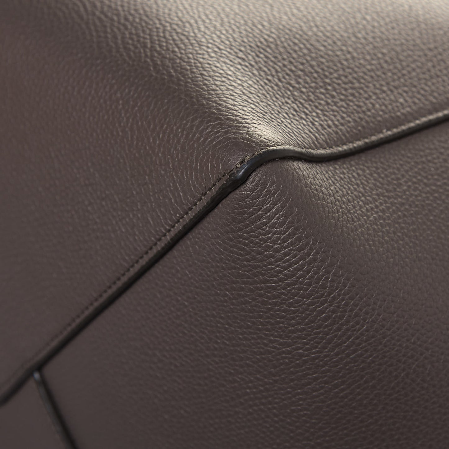 Soft Grained Calfskin Medium Belt Cabas Phantom Taupe