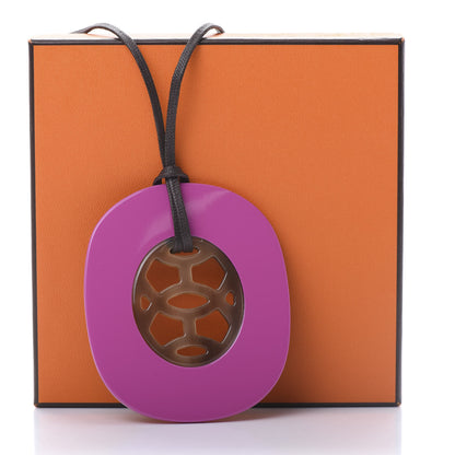 Hermes Buffalo Horn Lacquer Lift Necklace GM Magenta 6 of 6
