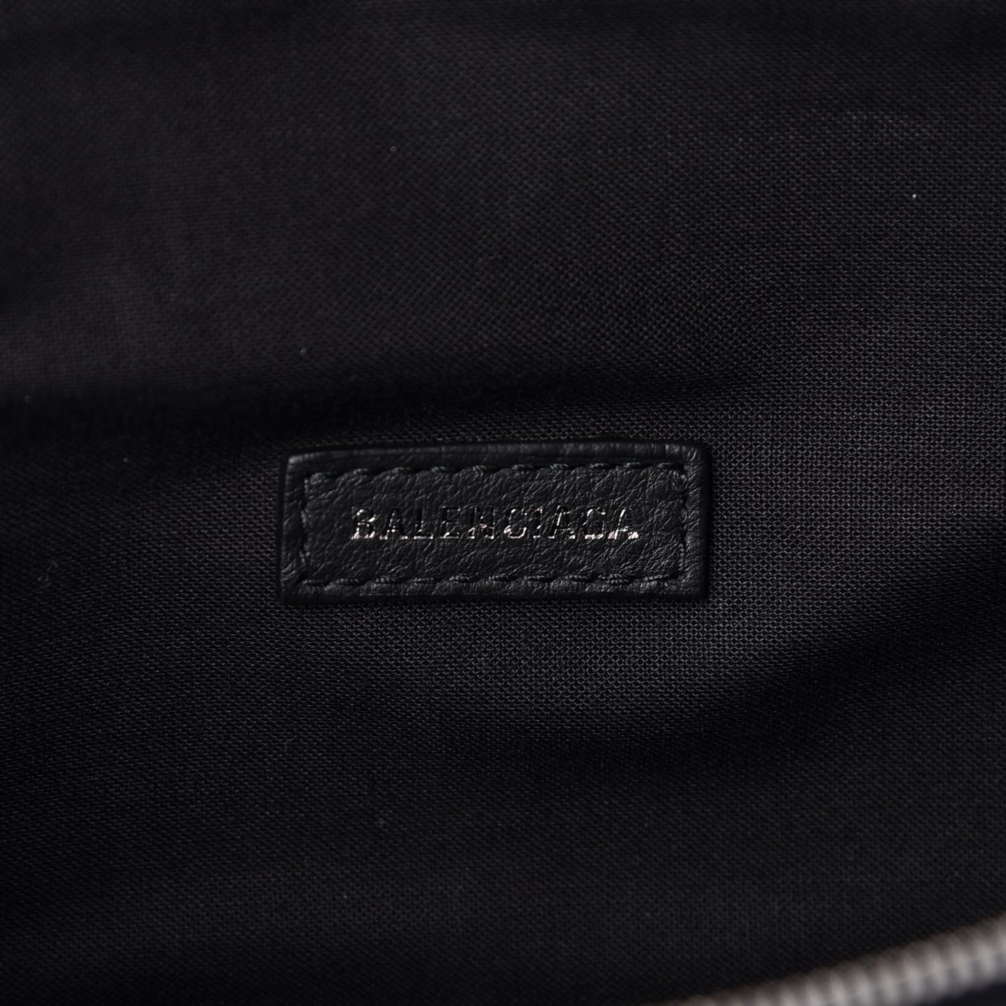 Smooth Calfskin Logo Large Everyday Beltpack Black White