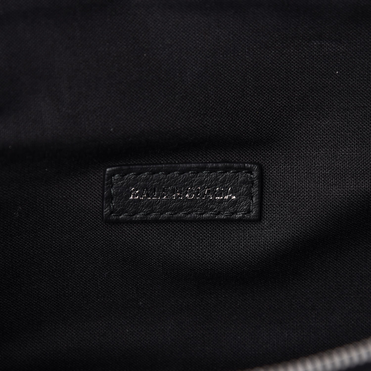 Balenciaga Smooth Calfskin Logo Large Everyday Beltpack Black White 6 of 9