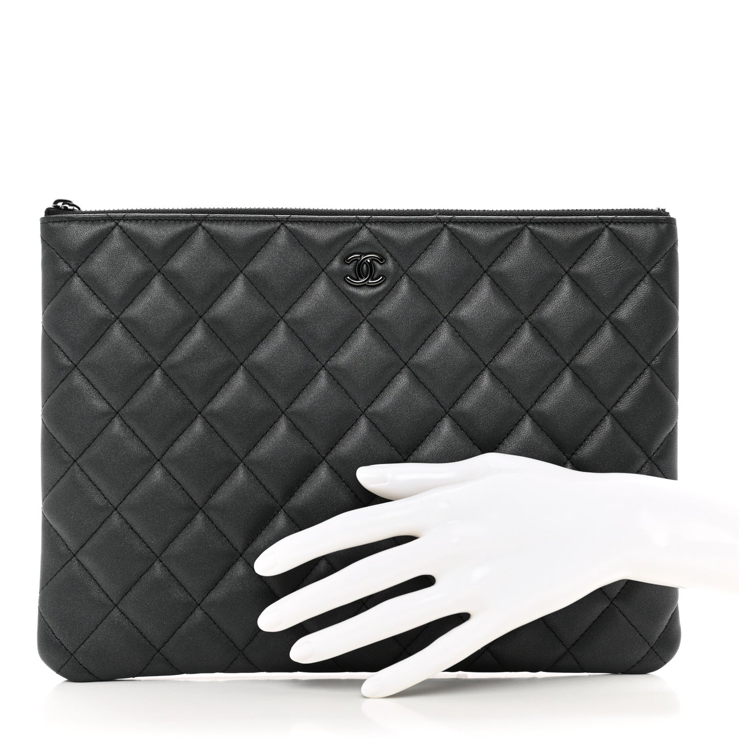Pearly Lambskin Quilted Medium Cosmetic Case So Black
