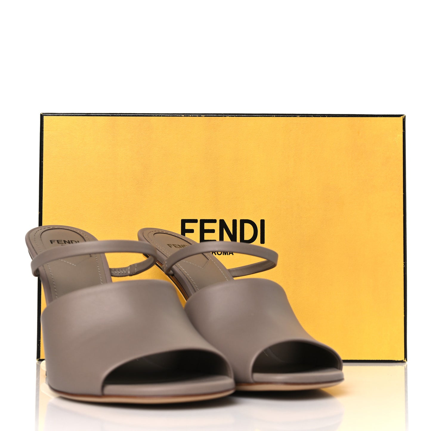 Vitello Fendi First 95mm Slide Sandals 39 Caribou