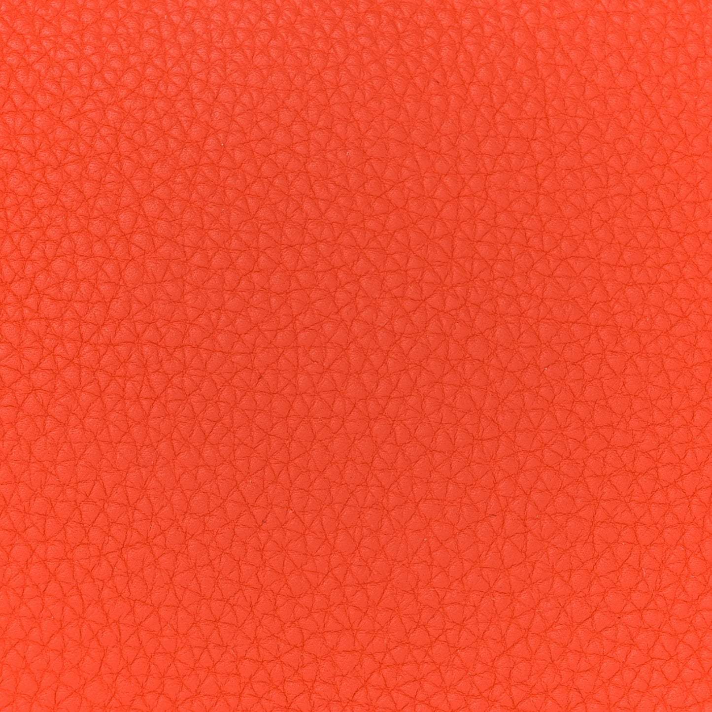 Togo Kelly Retourne 28 Capucine