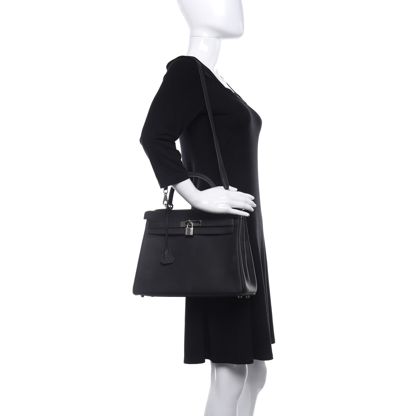 Togo Kelly Retourne 32 Black
