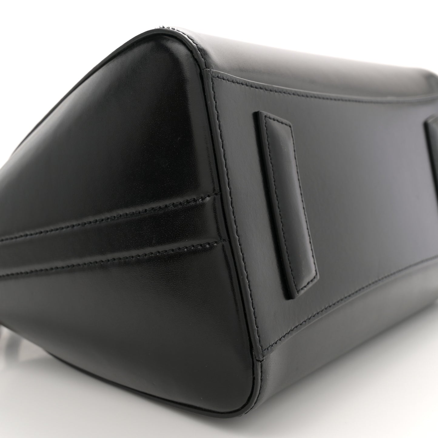 Shiny Lord Calfskin Small Antigona Black