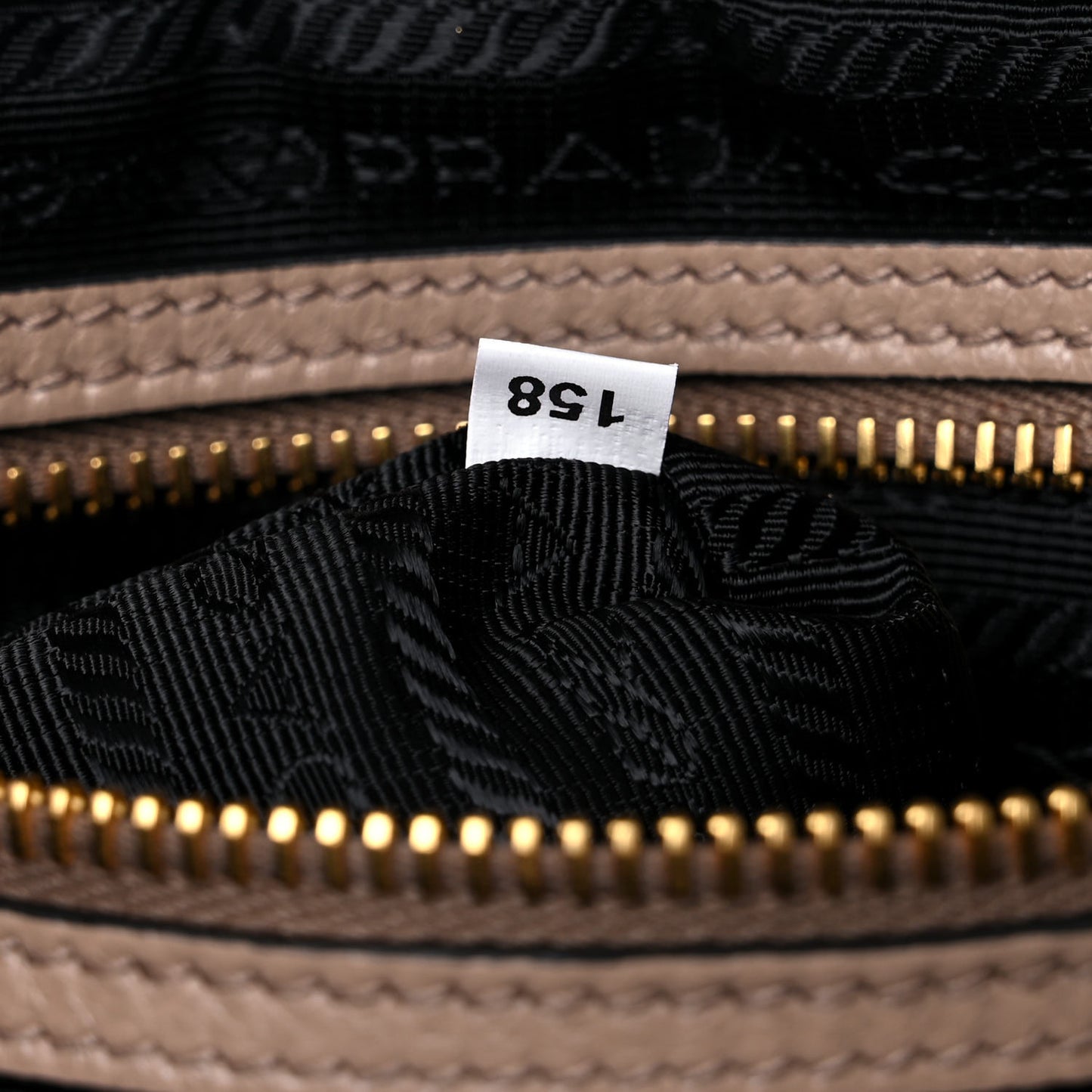Glace Calfskin Embossed Logo Crossbody Cammeo