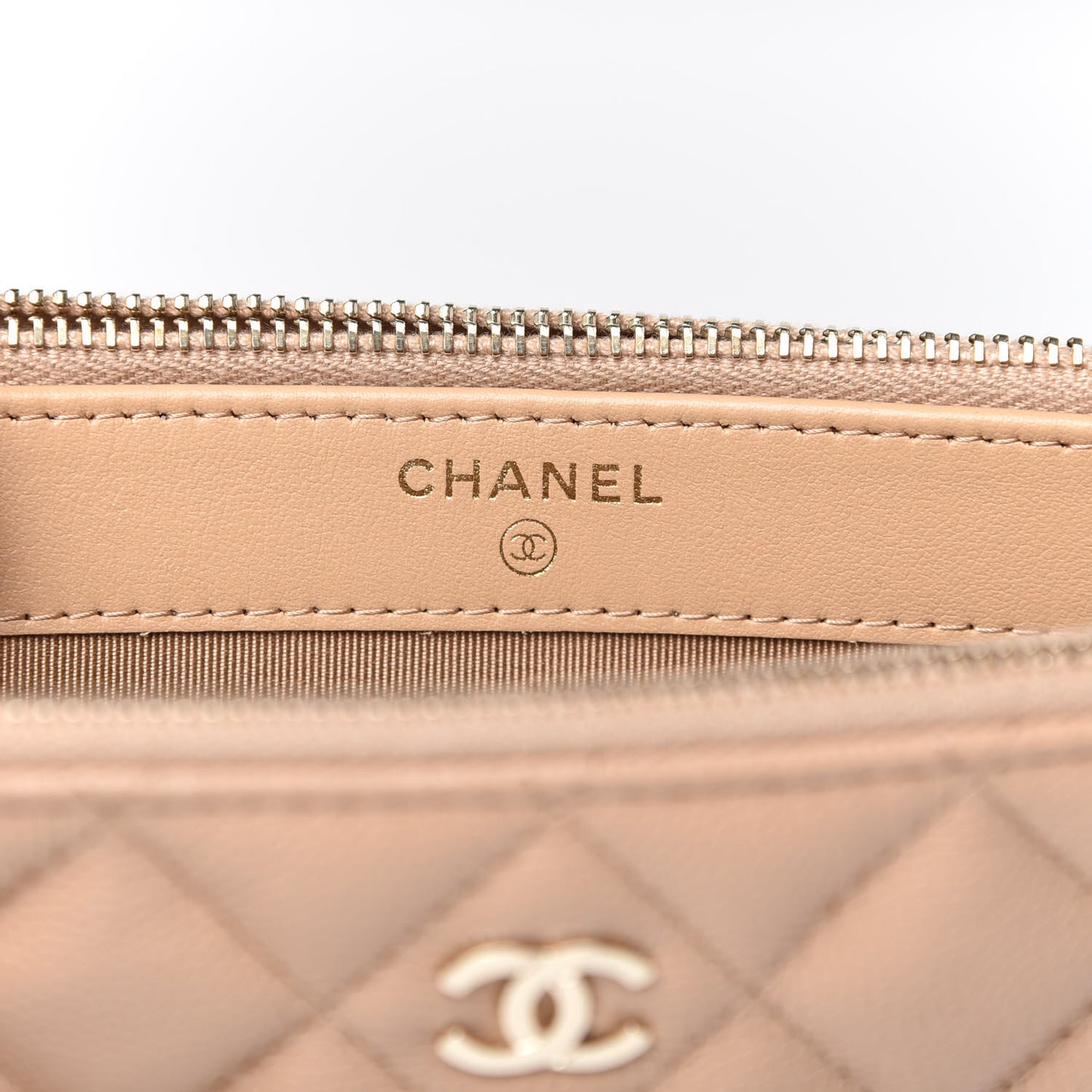 Caviar Quilted Small Clutch With Chain Beige