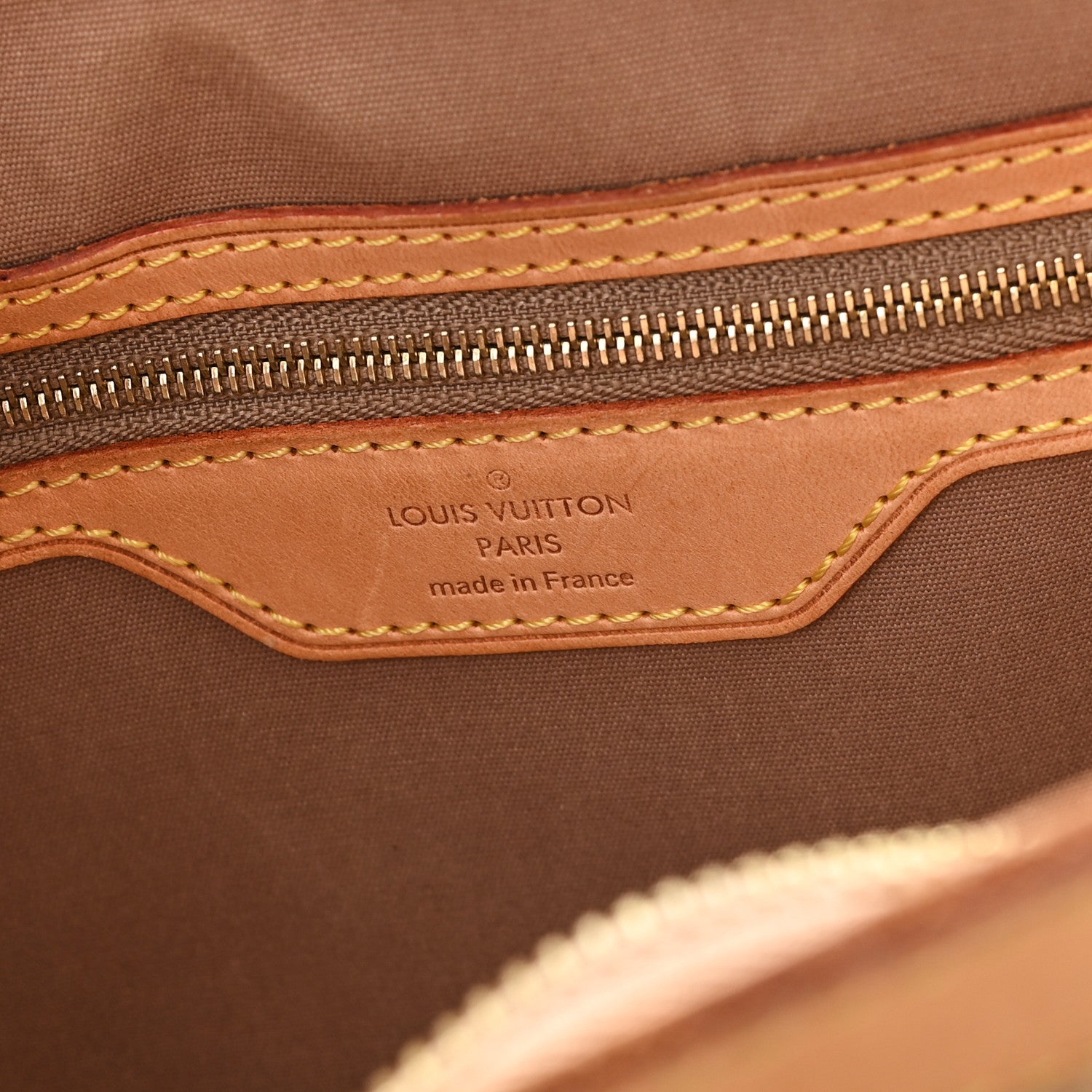 Louis Vuitton Vernis Brea MM Beige Poudre 6 of 10