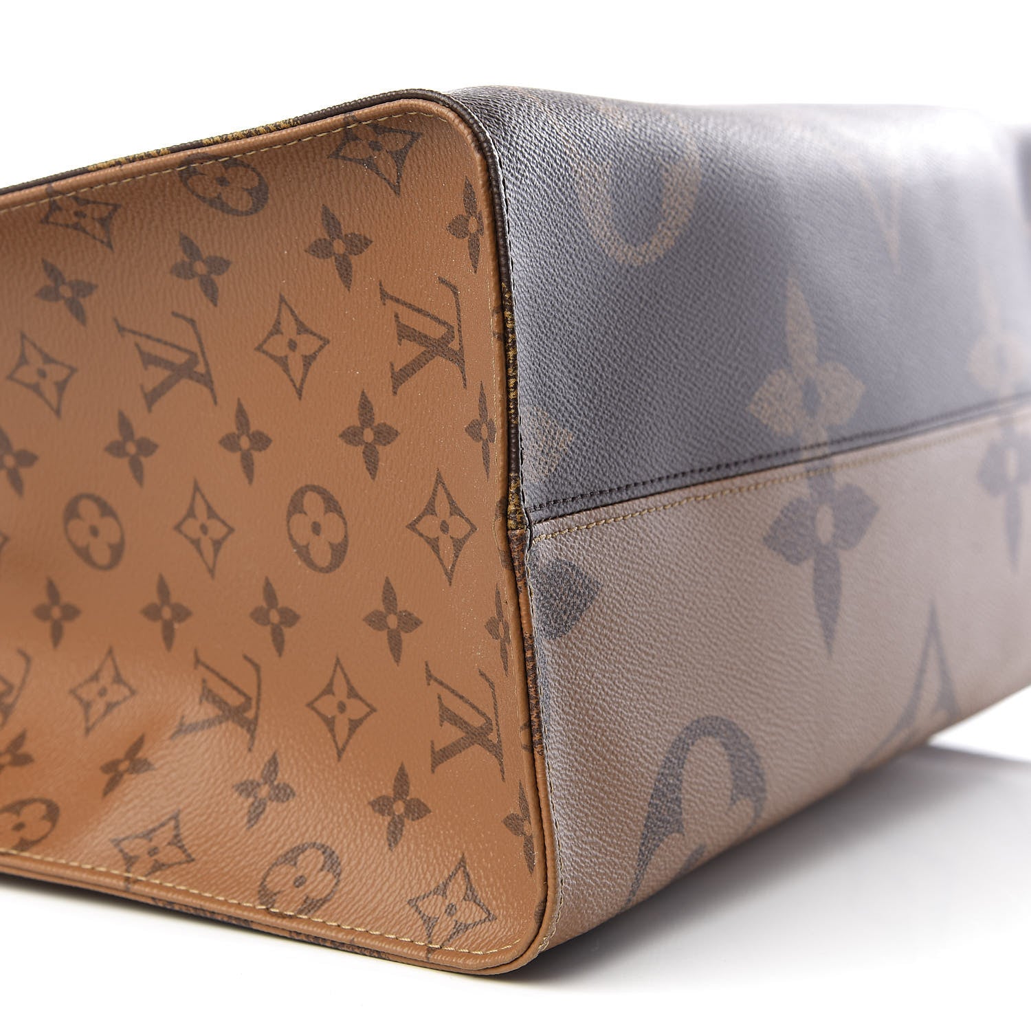 Louis Vuitton Reverse Monogram Giant Onthego GM 7 of 9