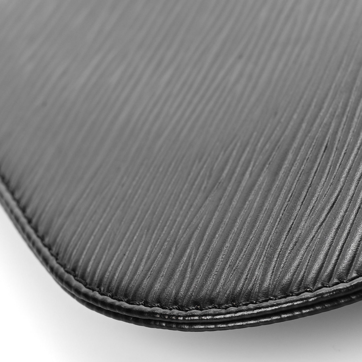 Epi Demi Lune Pochette Black