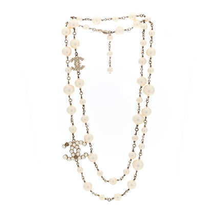 Chanel Graduated Pearl Crystal CC Necklace White 3 of 5