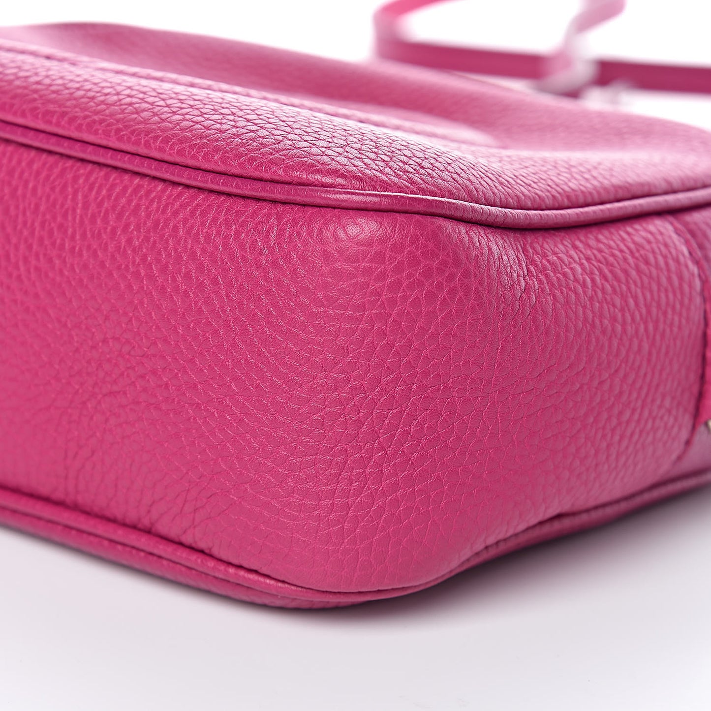 Pebbled Calfskin Small Soho Disco Bag Bright Bougainvillea