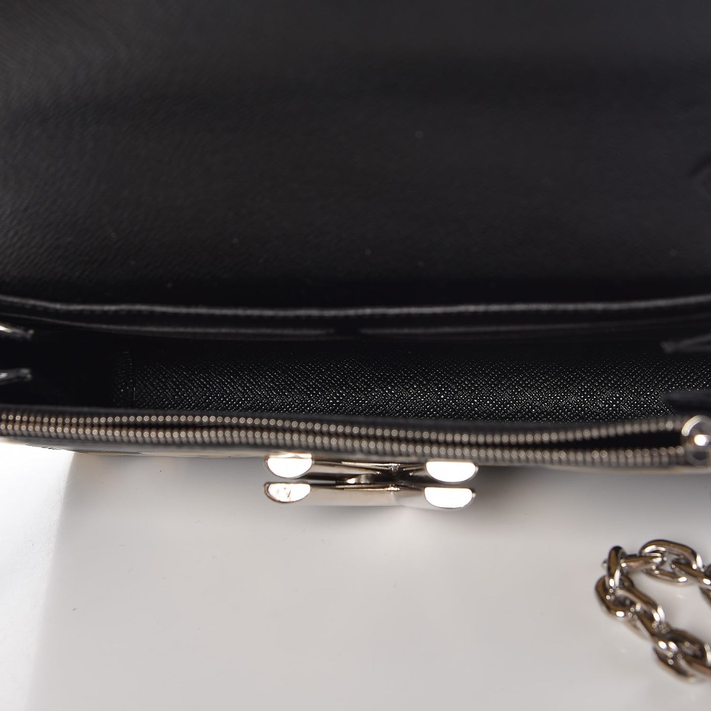 Epi Chain Flower Print Twist Chain Wallet Black