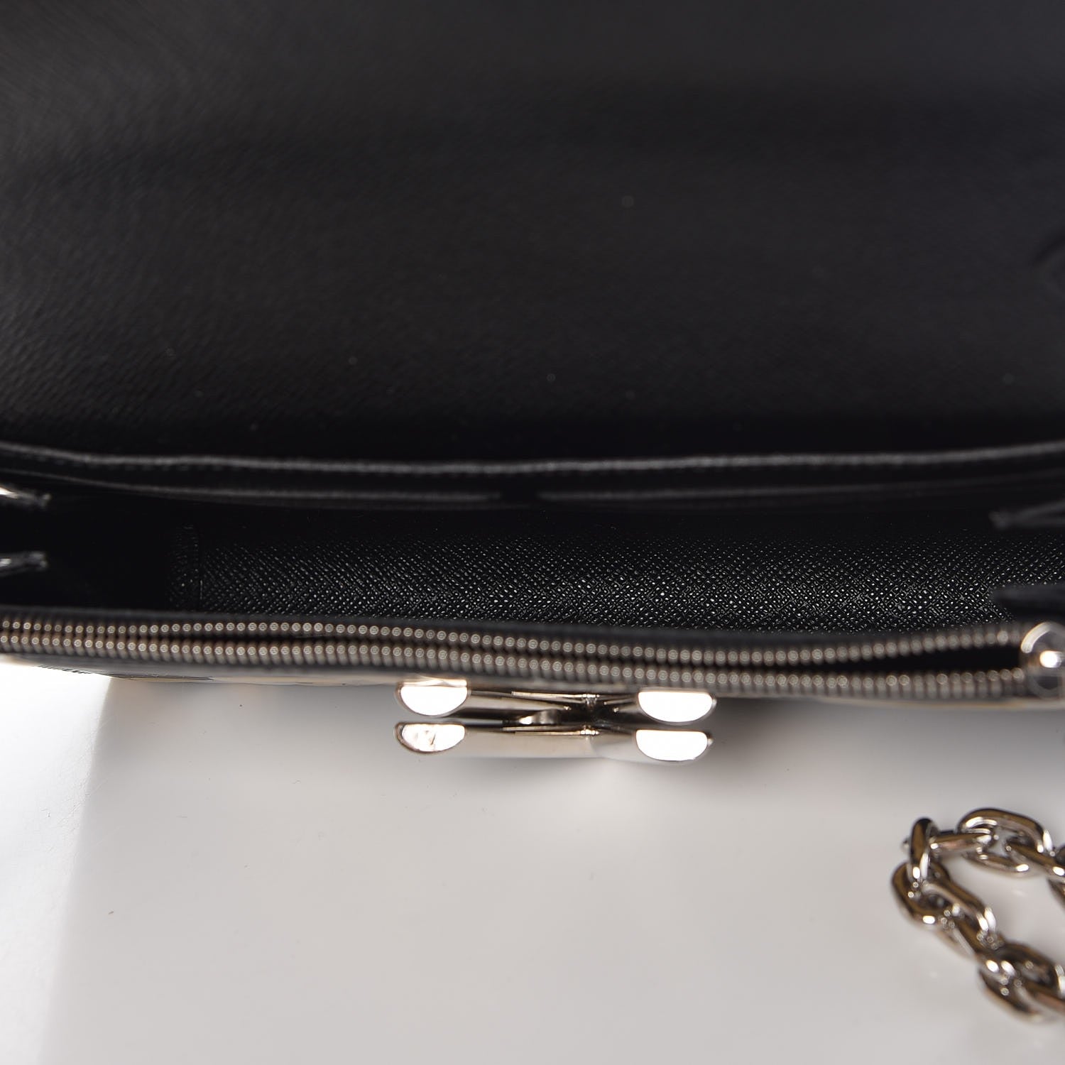 Louis Vuitton Epi Chain Flower Print Twist Chain Wallet Black 5 of 6