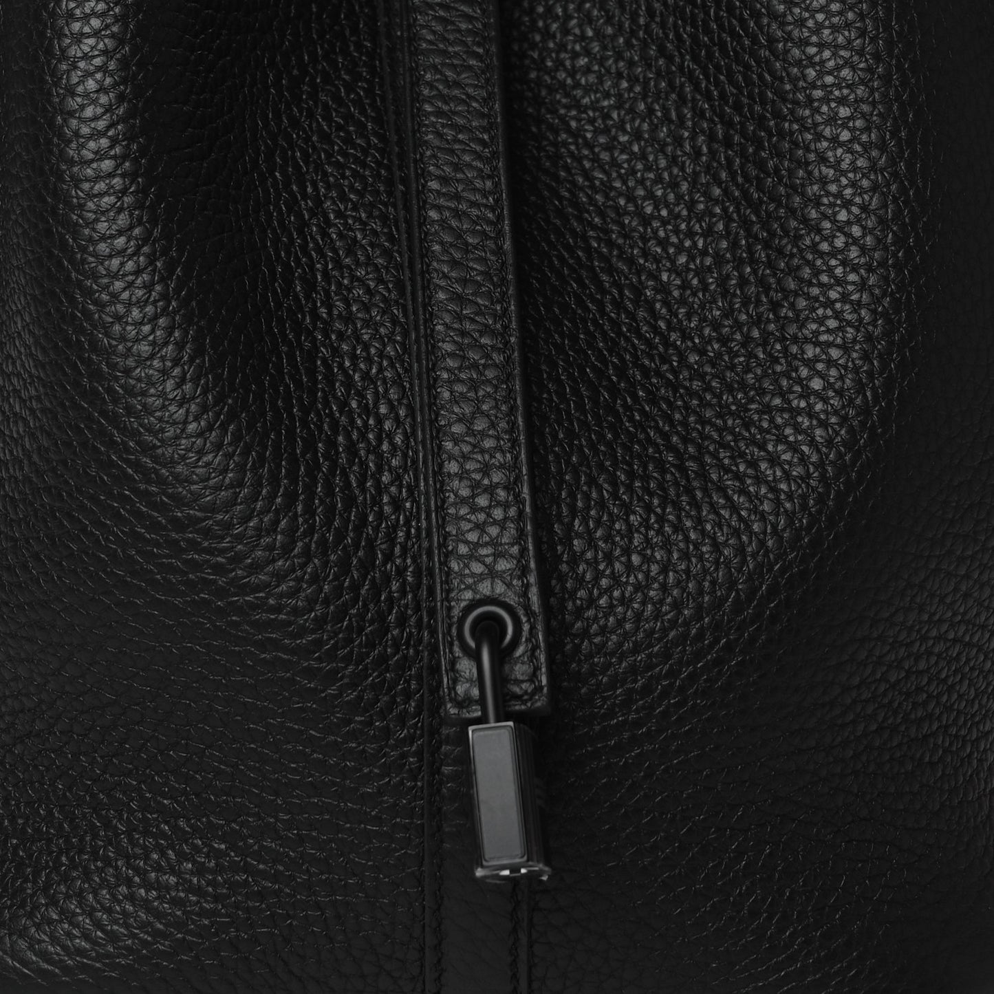 Taurillon Clemence Monochrome Picotin Lock 22 MM Black