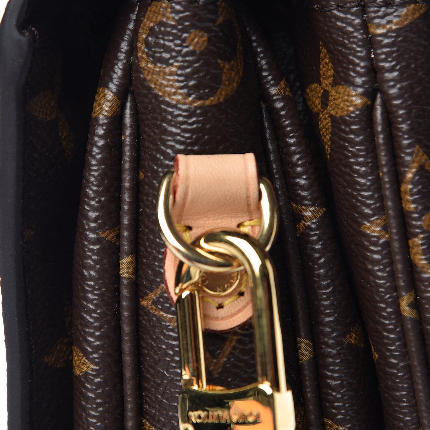 Louis Vuitton Monogram Pochette Metis 15 of 16