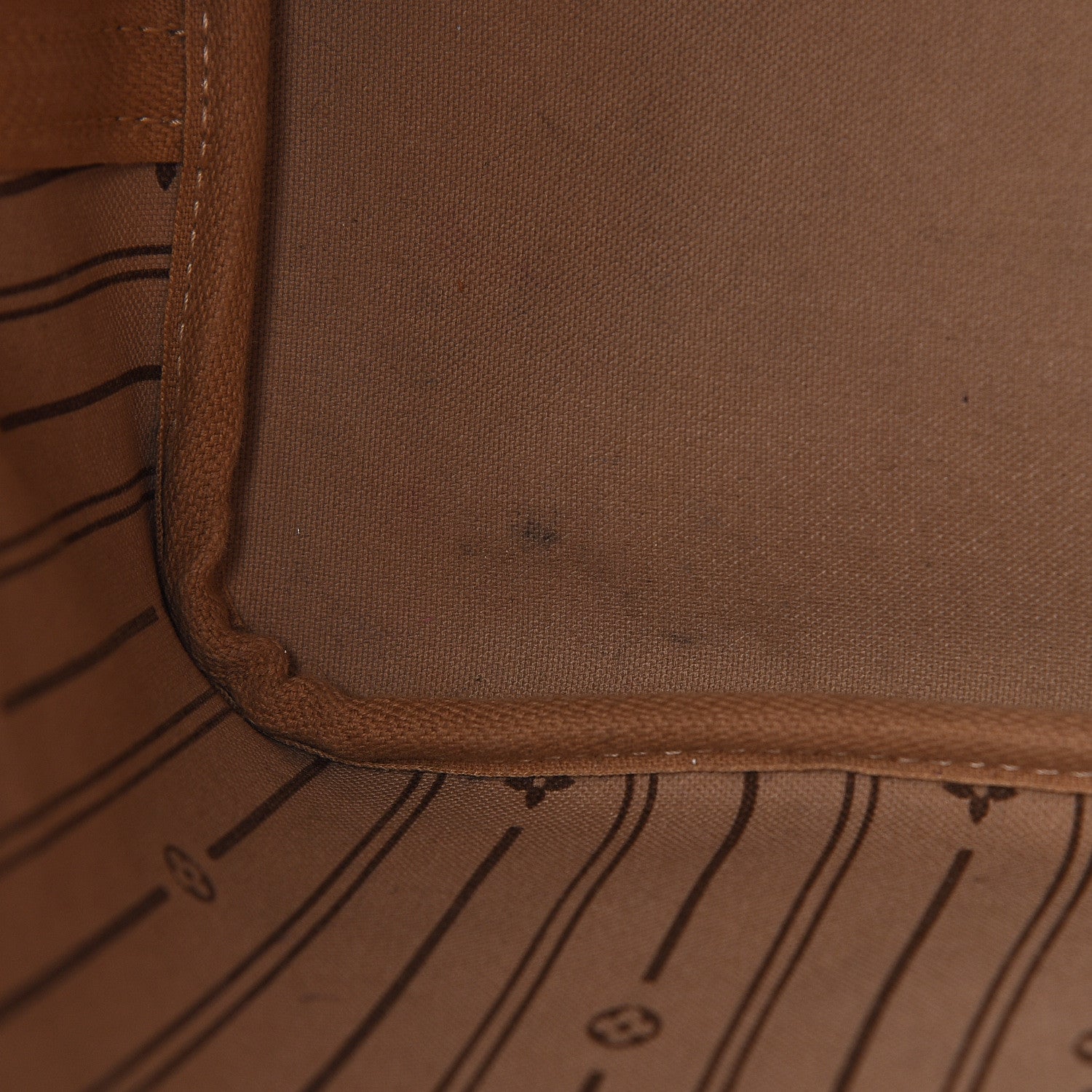 Louis Vuitton Monogram Neverfull MM 15 of 21