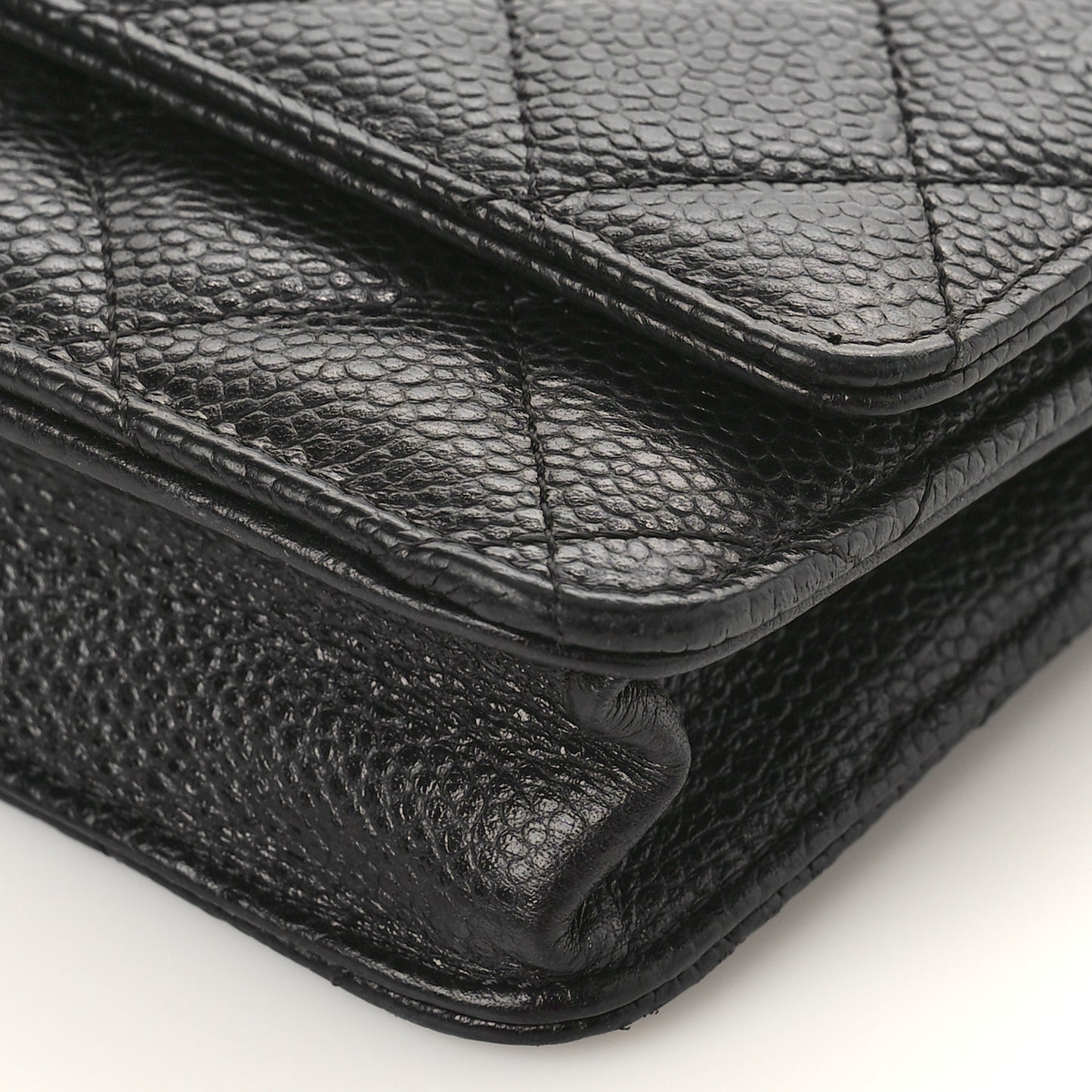 Caviar Quilted Wallet on Chain WOC Black