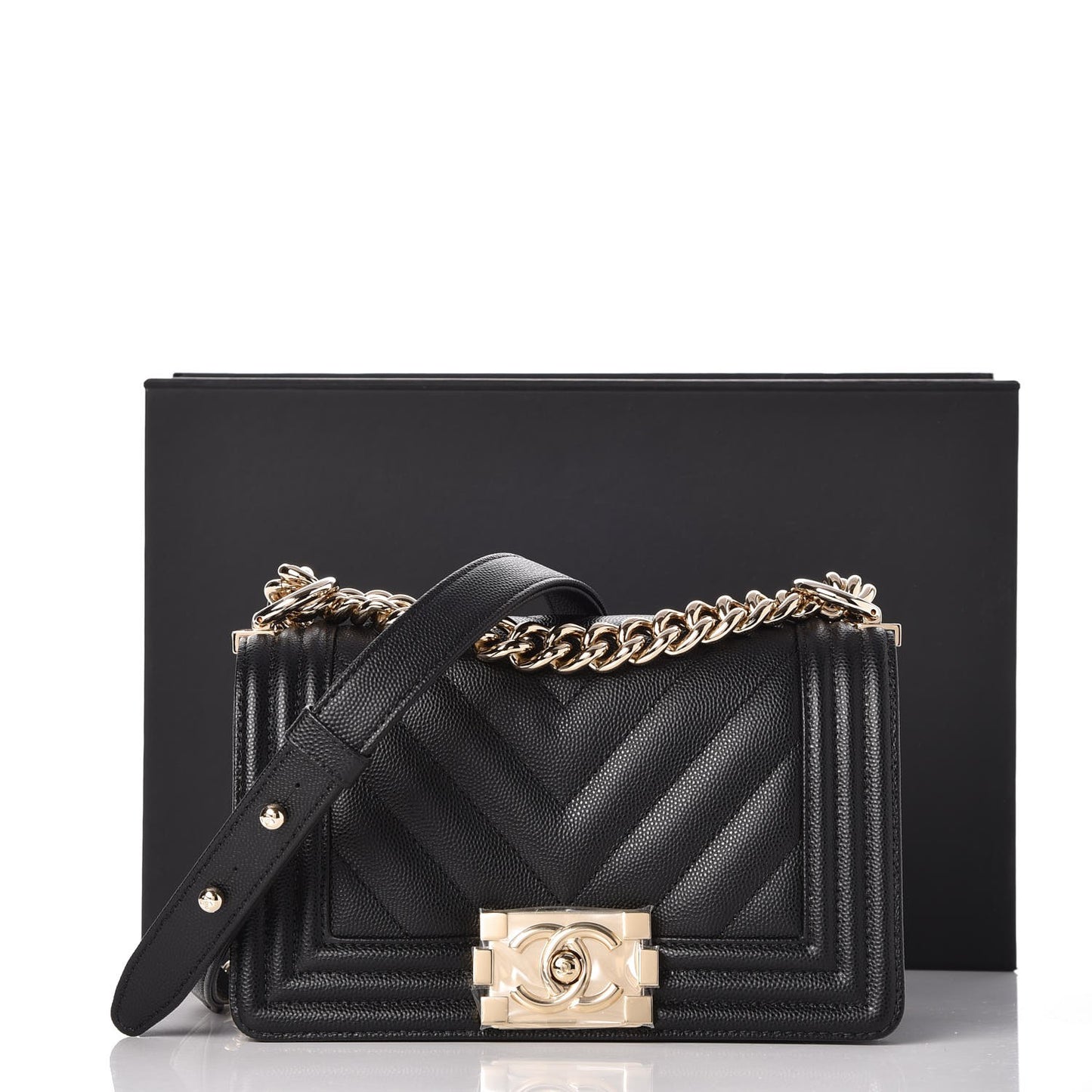 Caviar Chevron Quilted Small Boy Flap Black