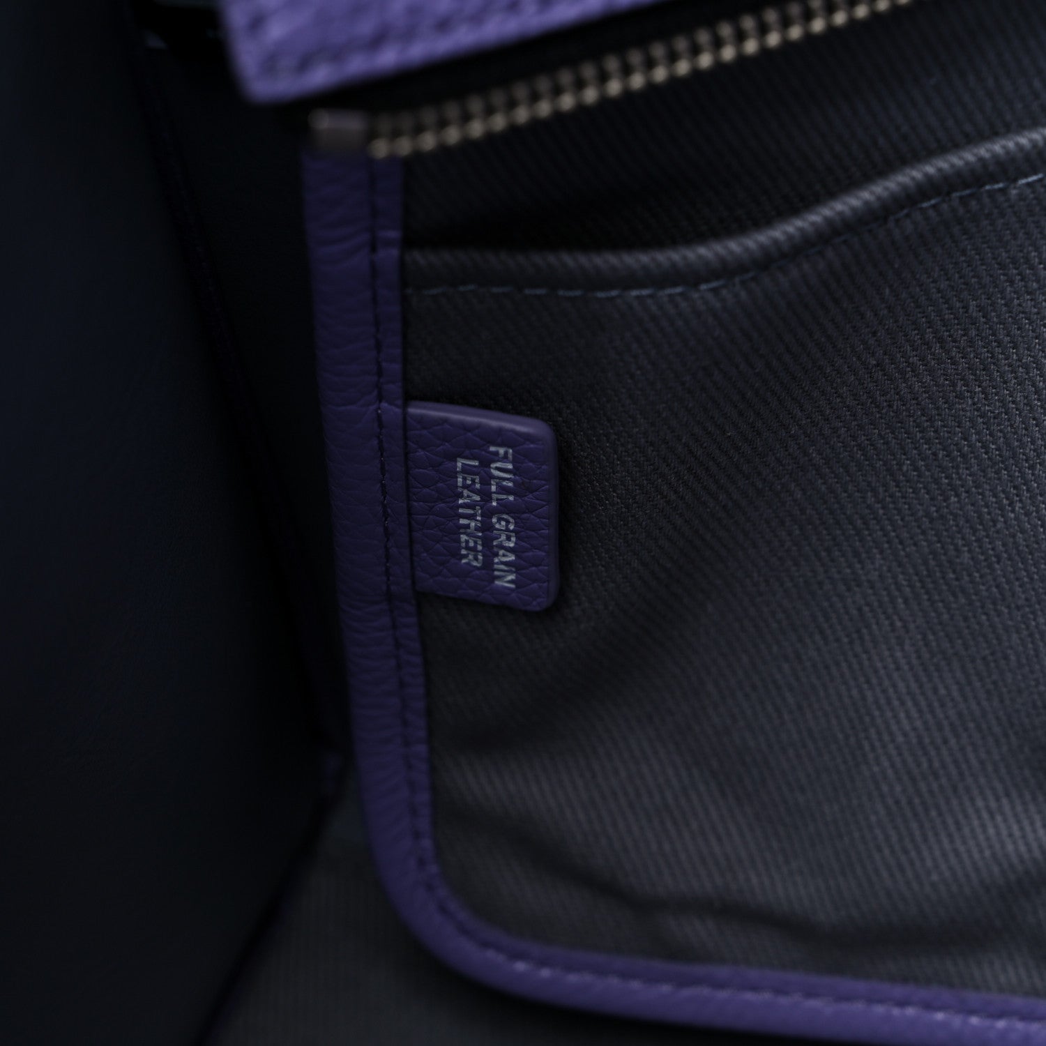 Marc Jacobs Grained Calfskin Medium The Tote Bag in Daybreak 7 of 9
