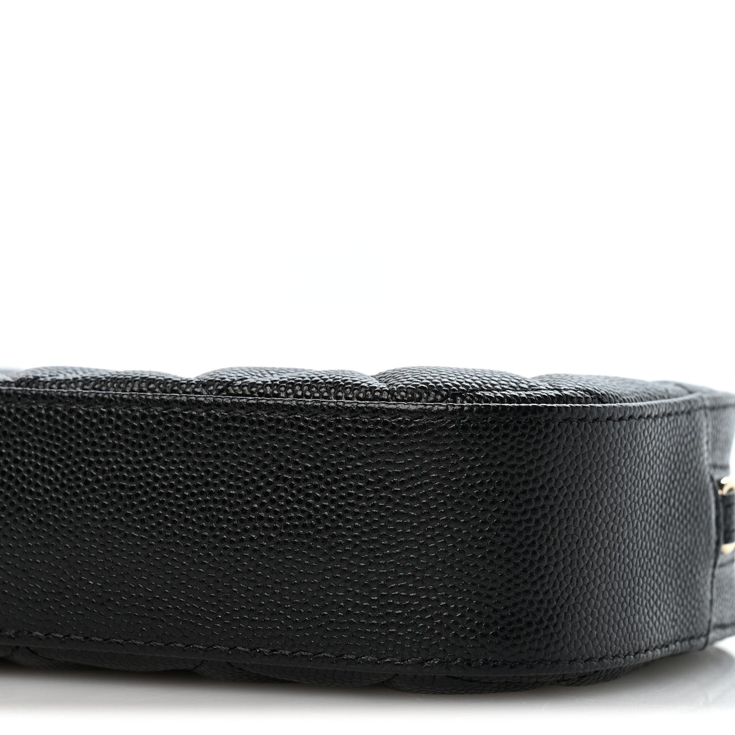Caviar Quilted Vanity With Chain Black