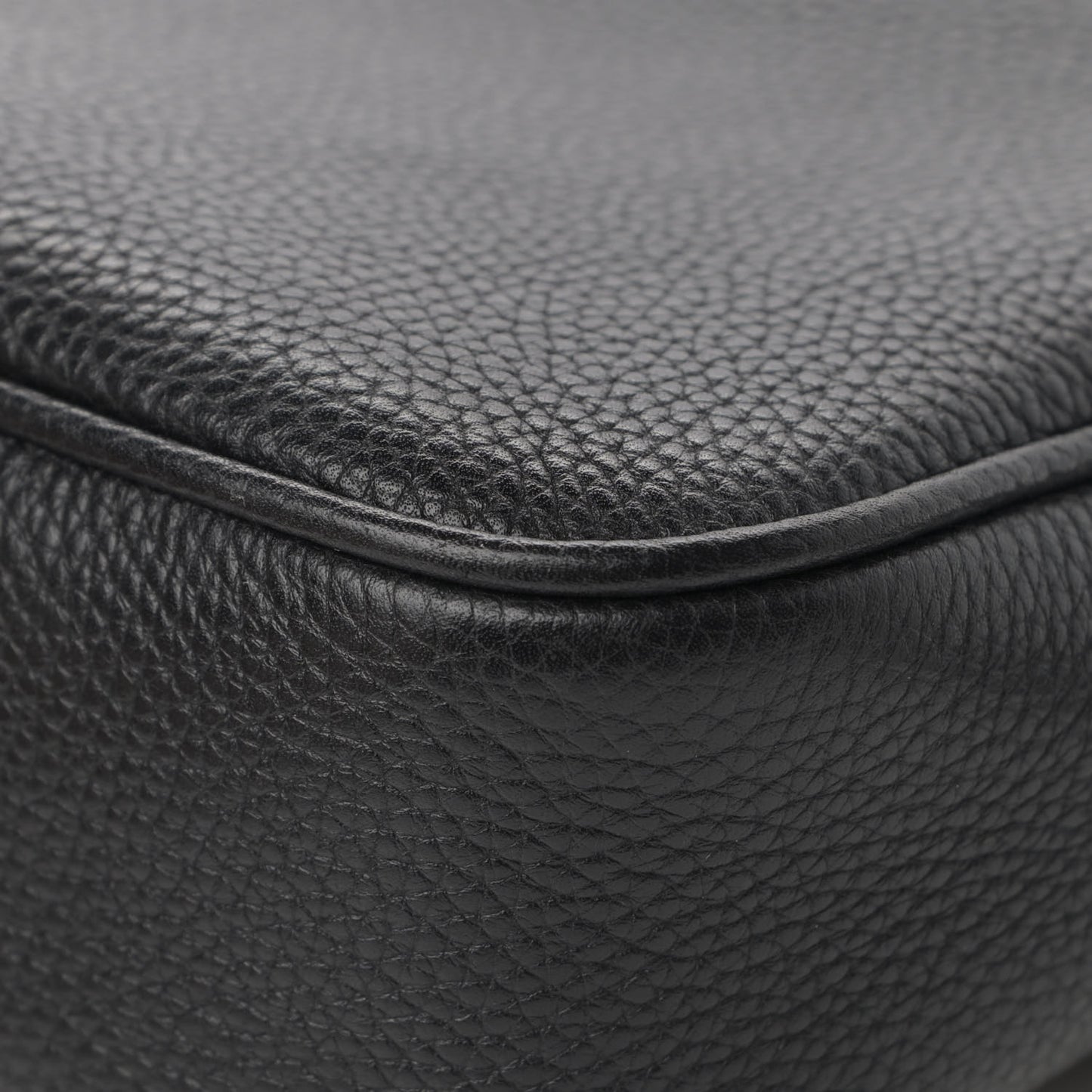 Pebbled Calfskin Small Soho Disco Bag Black