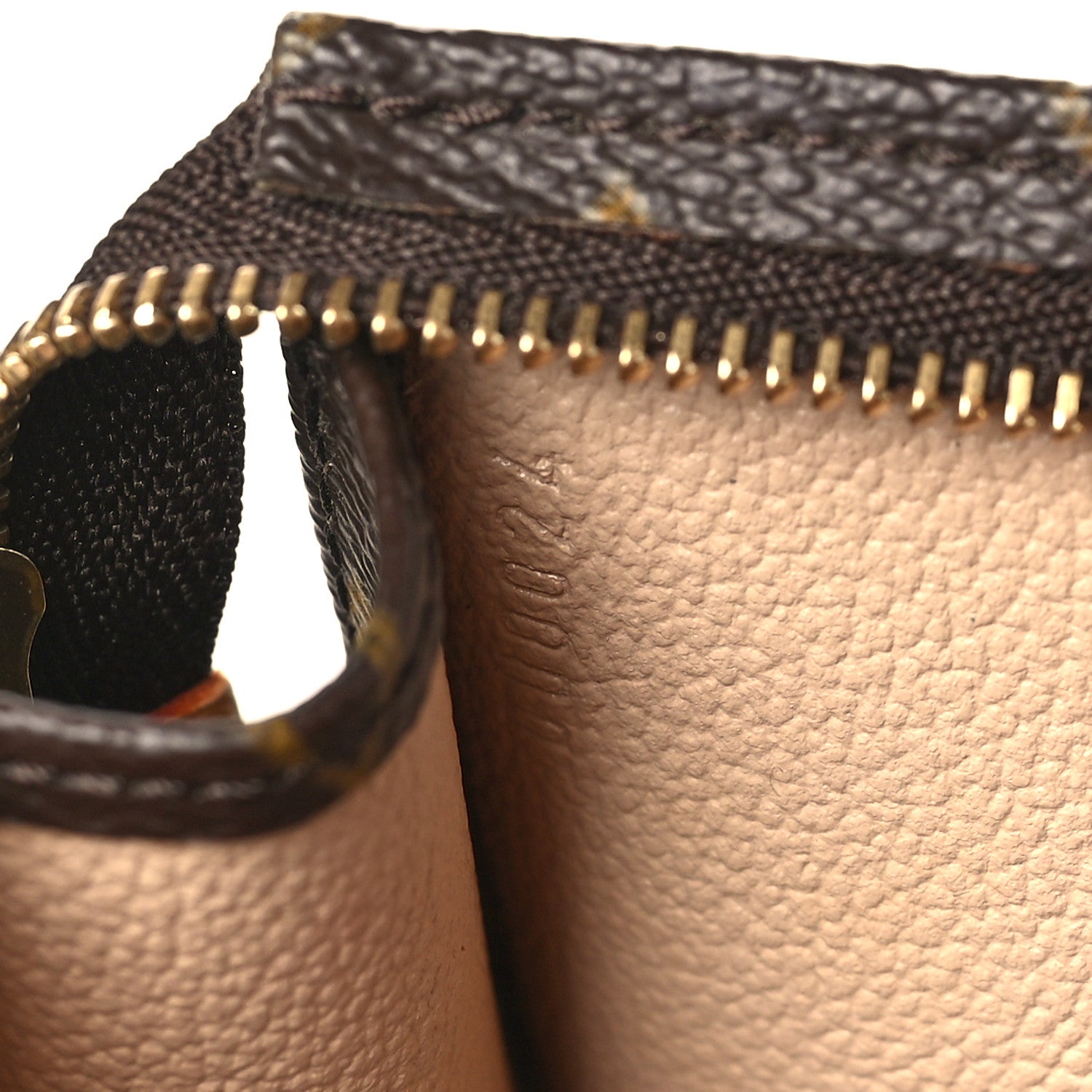 Louis Vuitton Monogram Toiletry Pouch 15 7 of 7