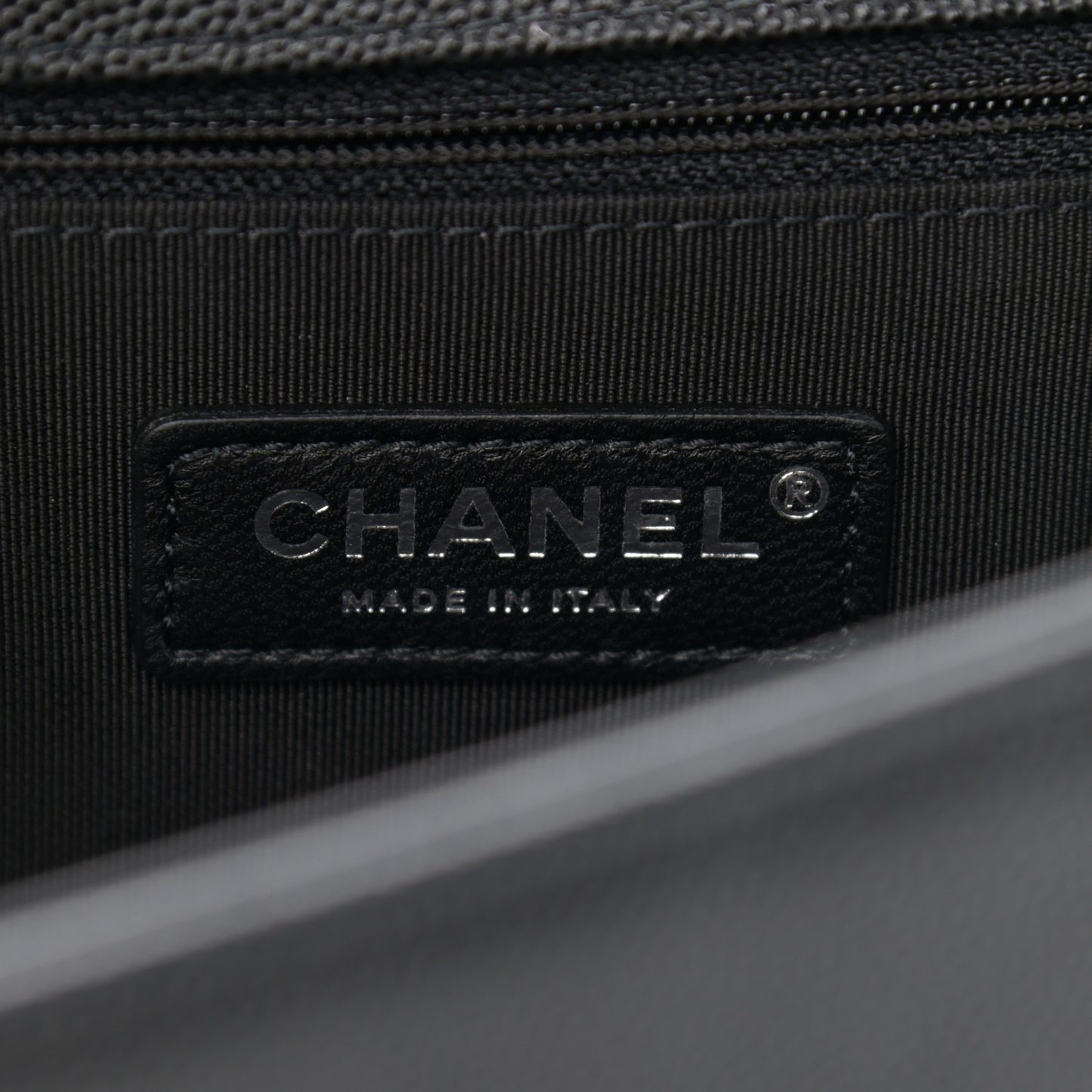 Caviar Quilted Large Boy Flap Black