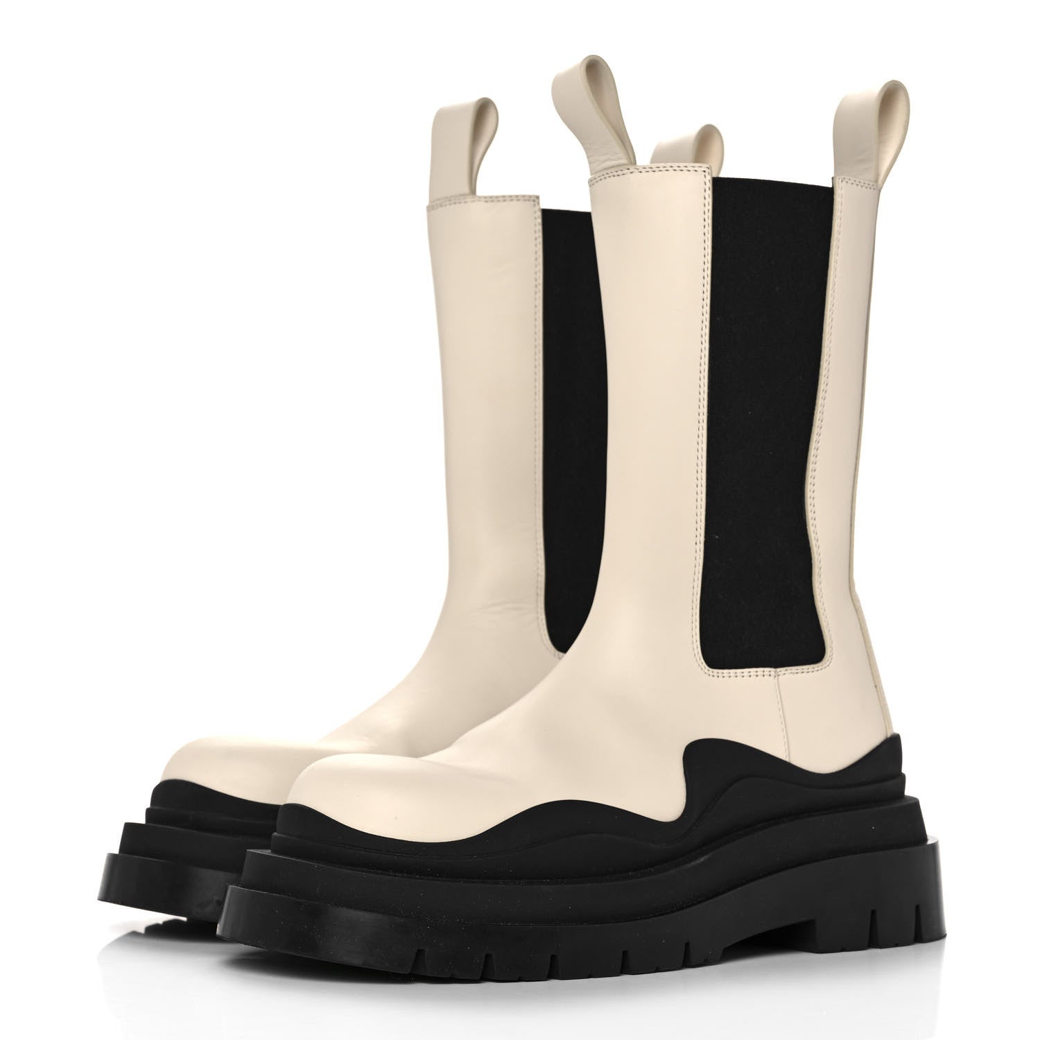 Bottega Veneta Calfskin The Tire Chelsea Boots 37 Sea Salt Black 3 of 10
