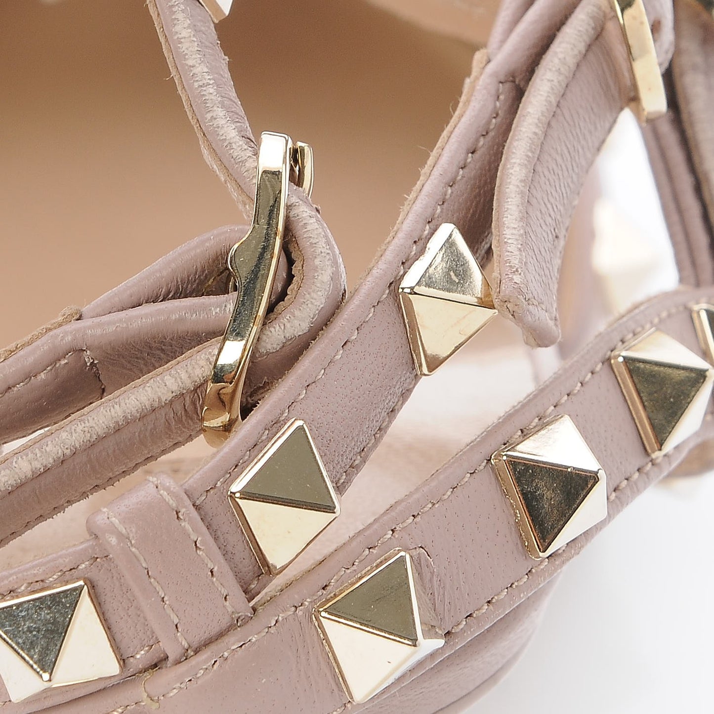 Patent Rockstud Ankle Strap 65mm Pumps 36 Poudre