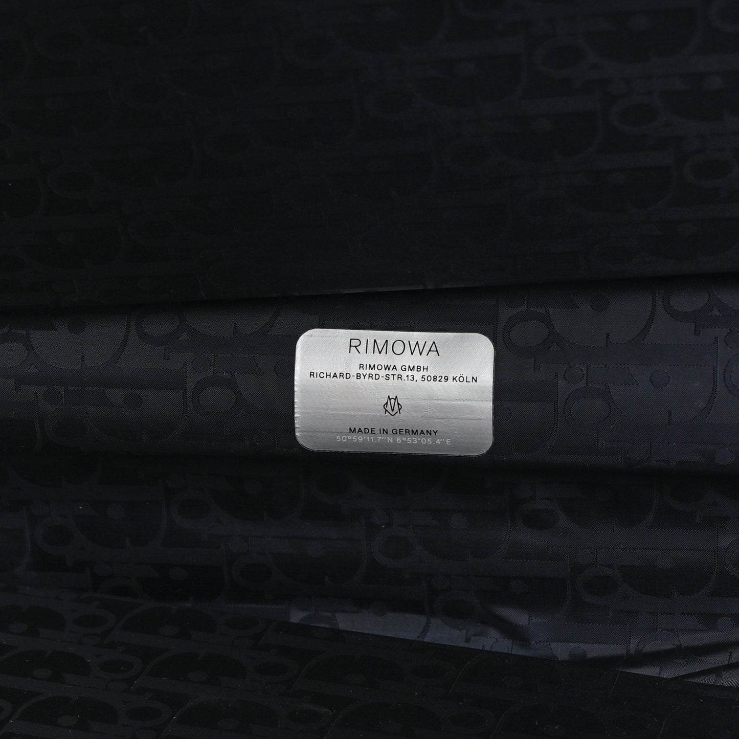 X RIMOWA Aluminum Gradient Cabin Luggage Black