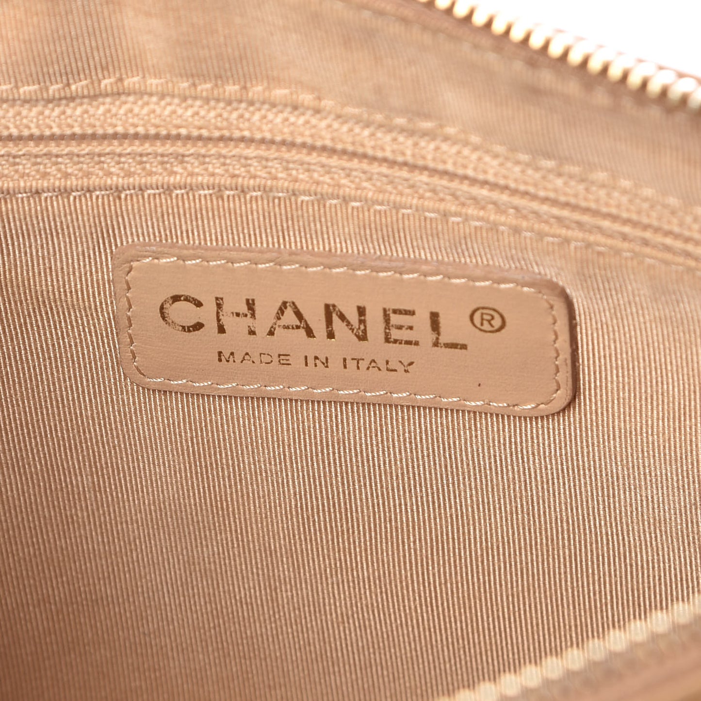 Caviar Quilted CC Shoulder Bag Beige