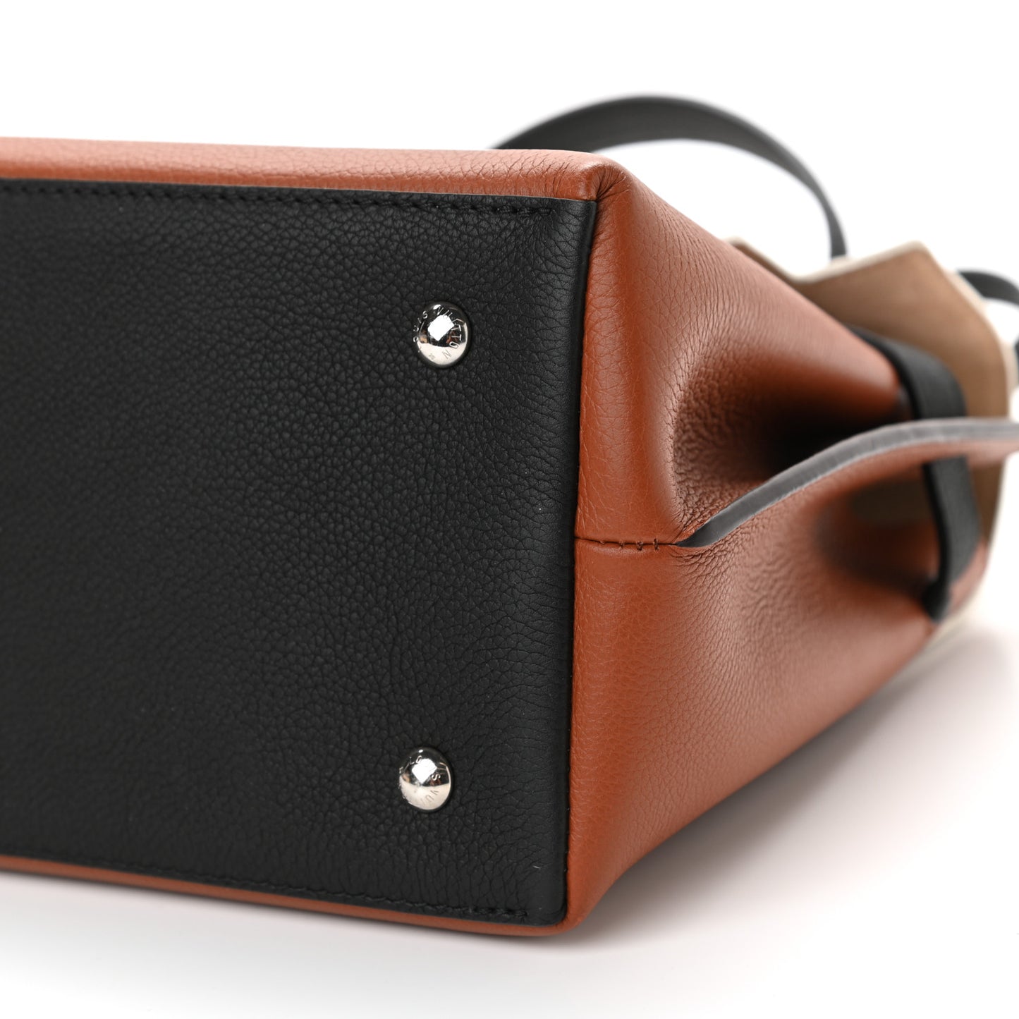 Soft Calfskin Lockme Ever Caramel Creme Black