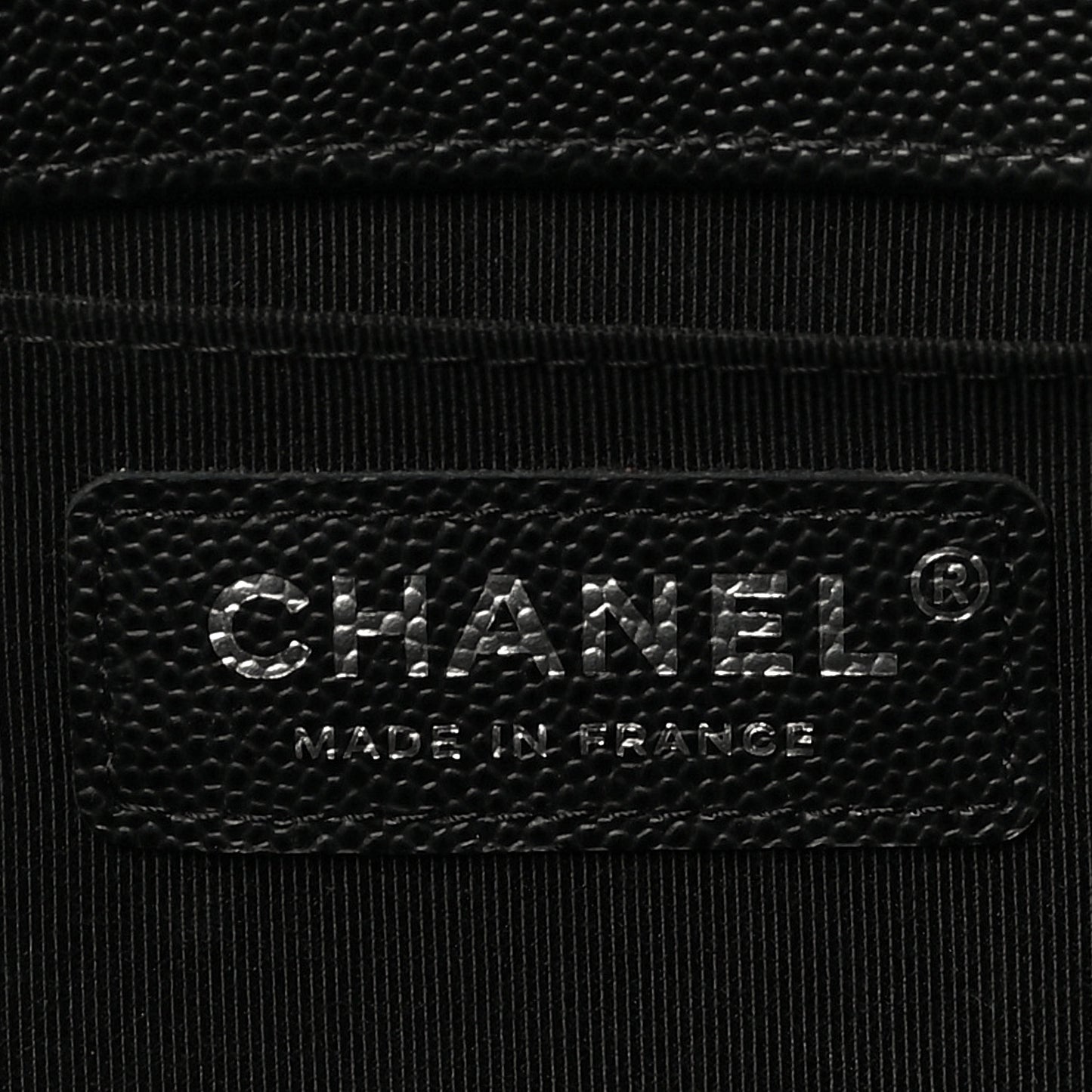 Caviar Quilted Medium Boy Flap Black