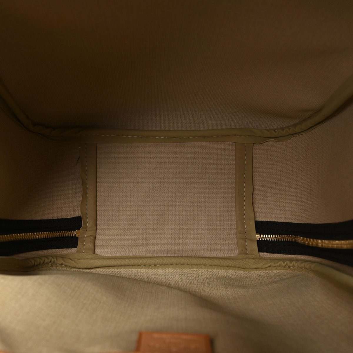 Louis Vuitton Monogram Excursion Shoe Bag 5 of 9