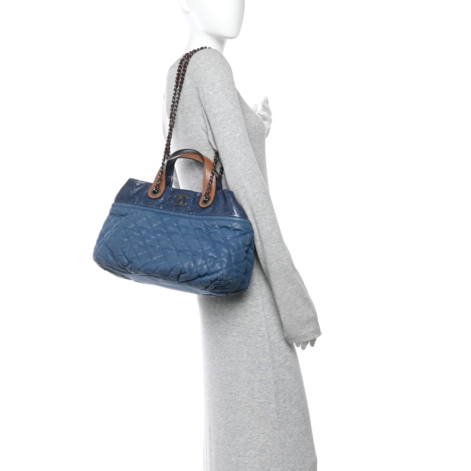 Chanel Iridescent Calfskin Quilted Large In The Mix Tote Navy 2 of 13