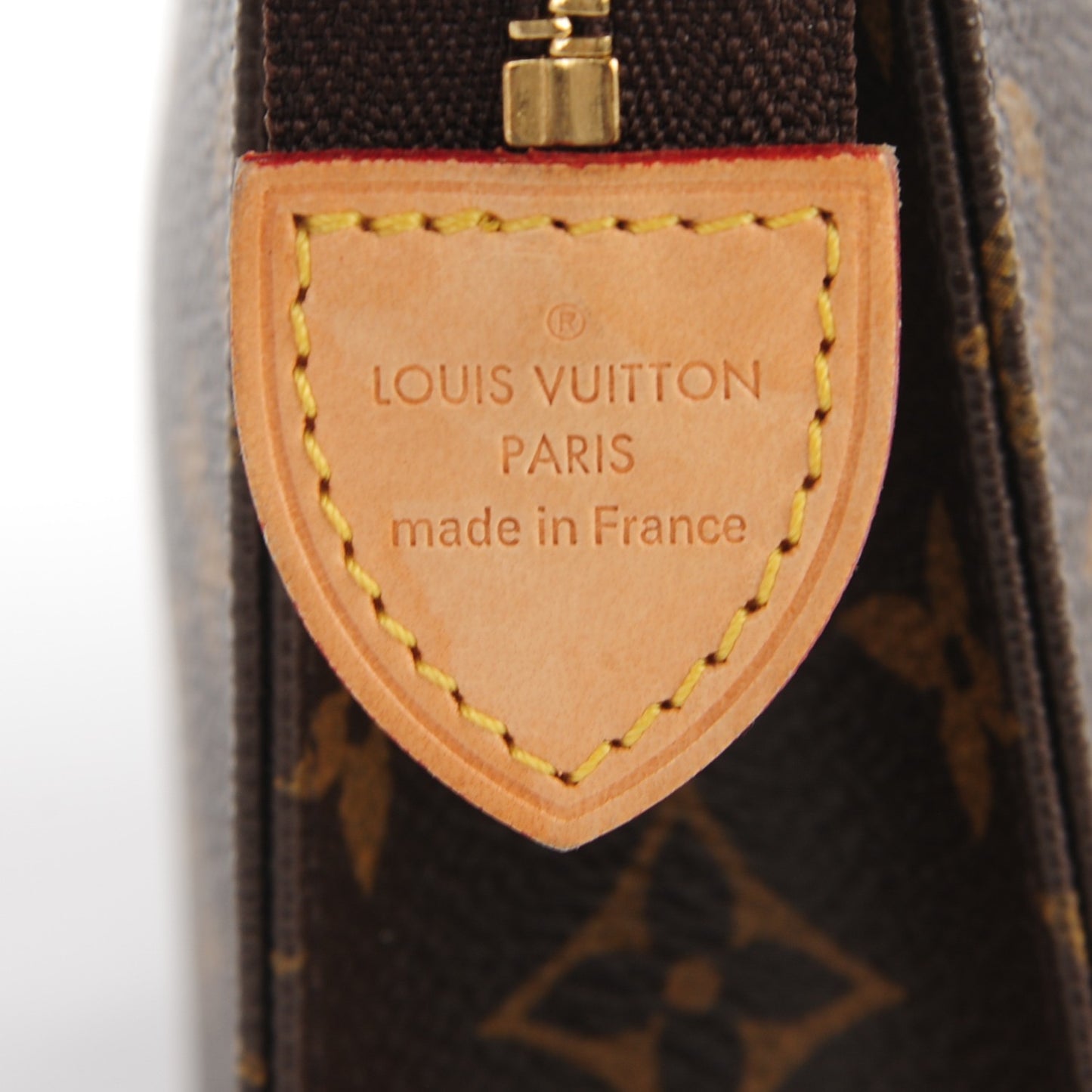 Monogram Poche Toilette 26