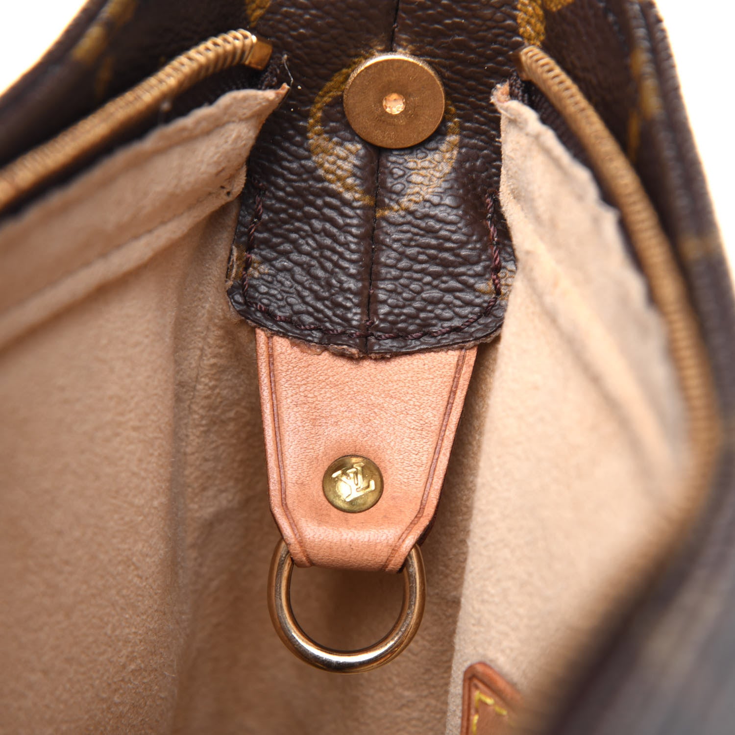 Louis Vuitton Monogram Looping GM 8 of 22