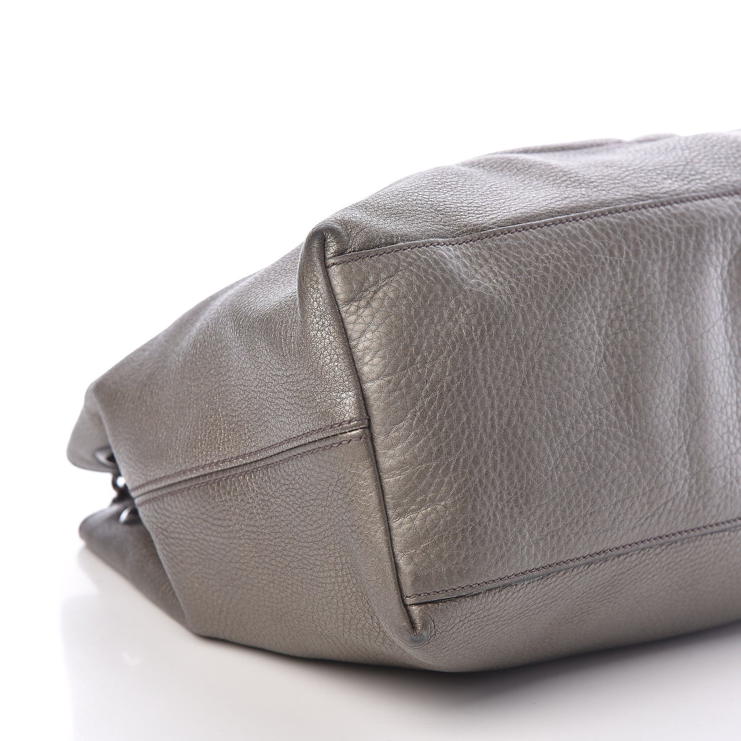 Metallic Pebbled Calfskin Medium Soho Chain Shoulder Bag Sasso