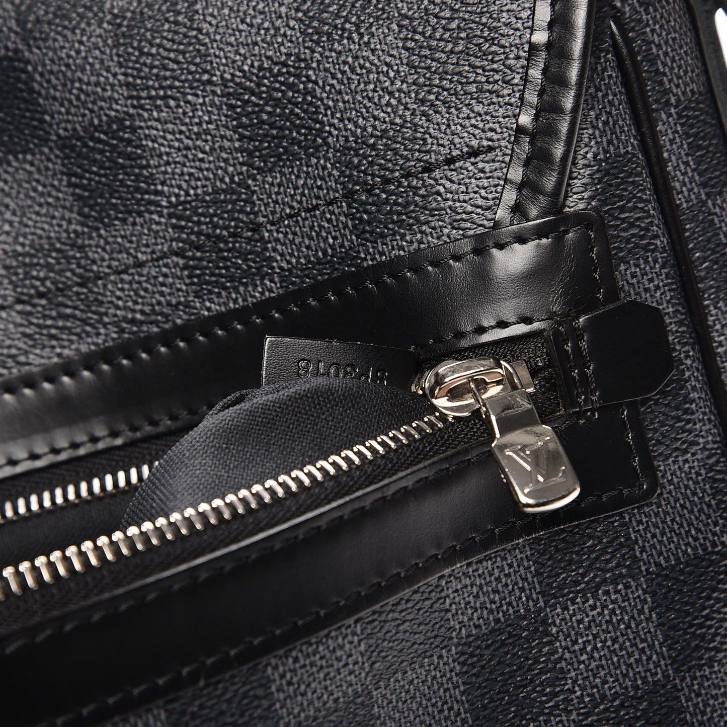 Damier Graphite Daniel GM