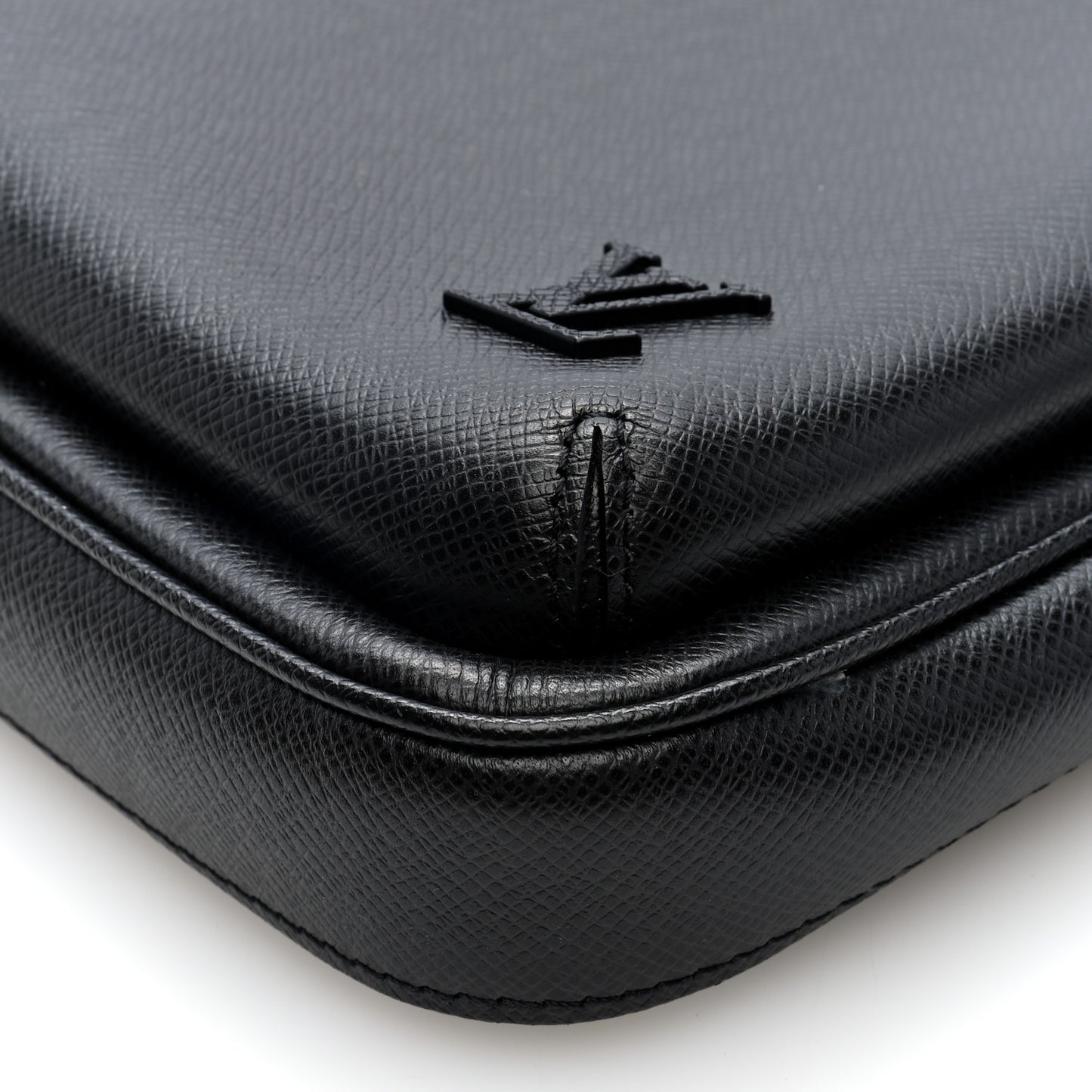 Taiga Avenue Sling Bag NM Black