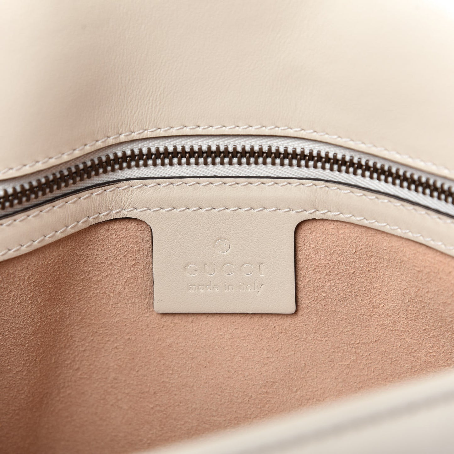 Calfskin Matelasse Small GG Marmont Shoulder Bag White