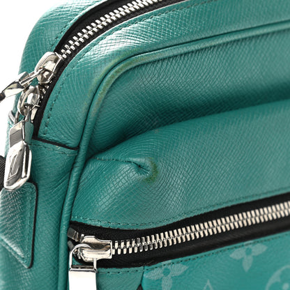 Louis Vuitton Taiga Monogram Outdoor Messenger Vert 10 of 14